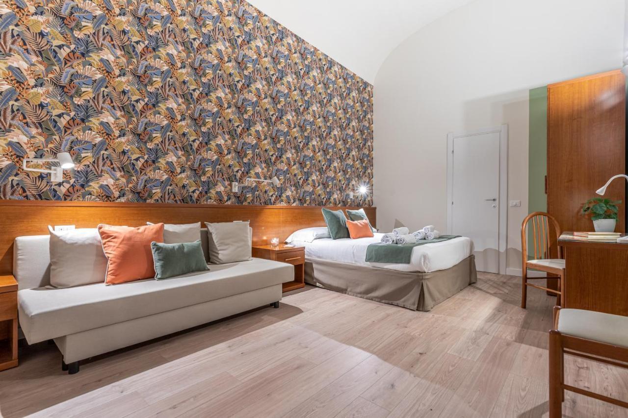 Vittoria Garden Suites Rome Bagian luar foto